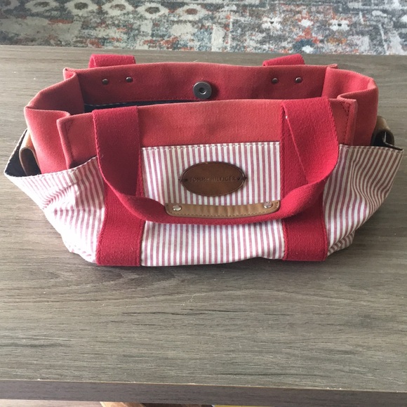 Tommy Hilfiger Handbags - Vintage Tommy Hilfiger purse